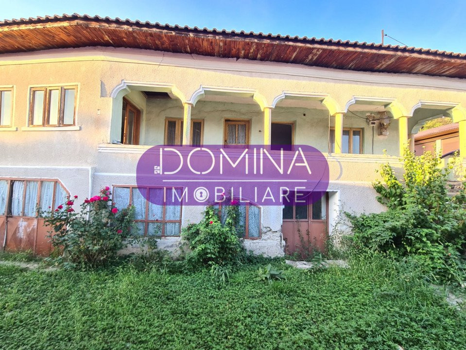 Vânzare proprietate situată în comuna Runcu, sat Runcu
