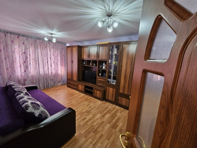 Vânzare apartament 2 camere, în Târgu Jiu, strada Termocentralei - zona Mall