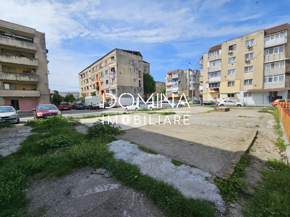 Vânzare teren intravilan - 250 mp - strada Constructorilor - zona CAM