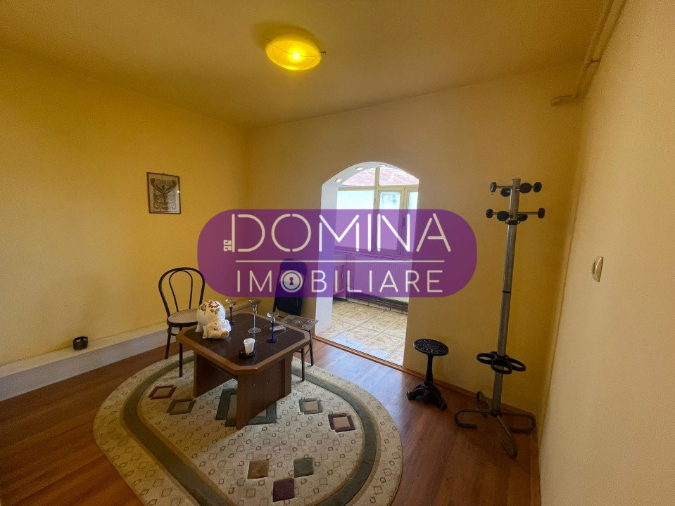 Vânzare apartament 3 camere situat în Târgu Jiu, strada 22 Decembrie 1989