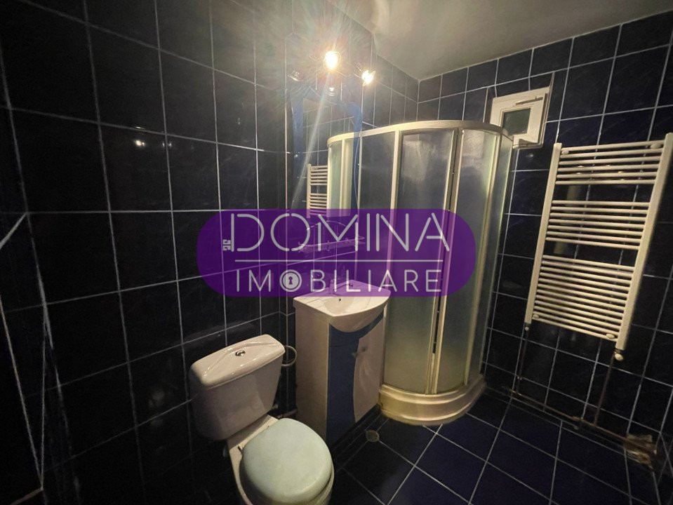 Vânzare apartament 3 camere situat în Târgu Jiu, strada 22 Decembrie 1989