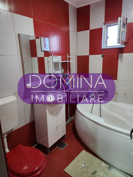 Închiriere apartament 3 camere situat în Târgu Jiu, Strada 9 Mai (zona Mall)