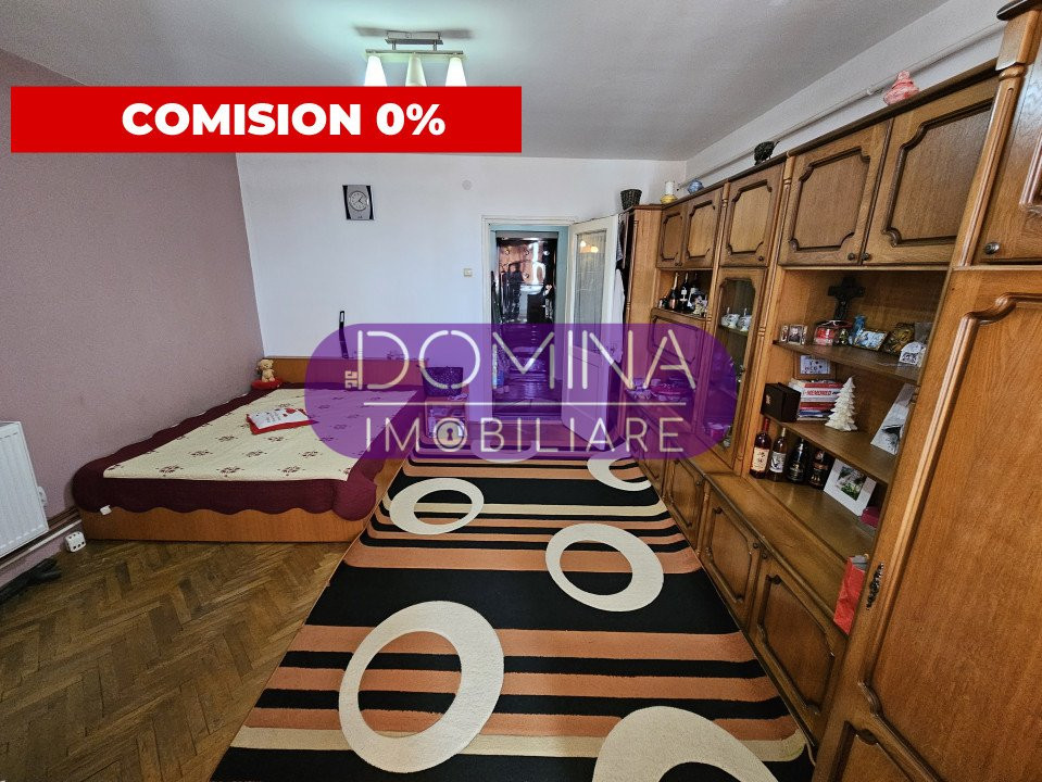 Vânzare garsonieră *etaj 1* strada Slt. Mihai Cristian Oancea - zonă centrală