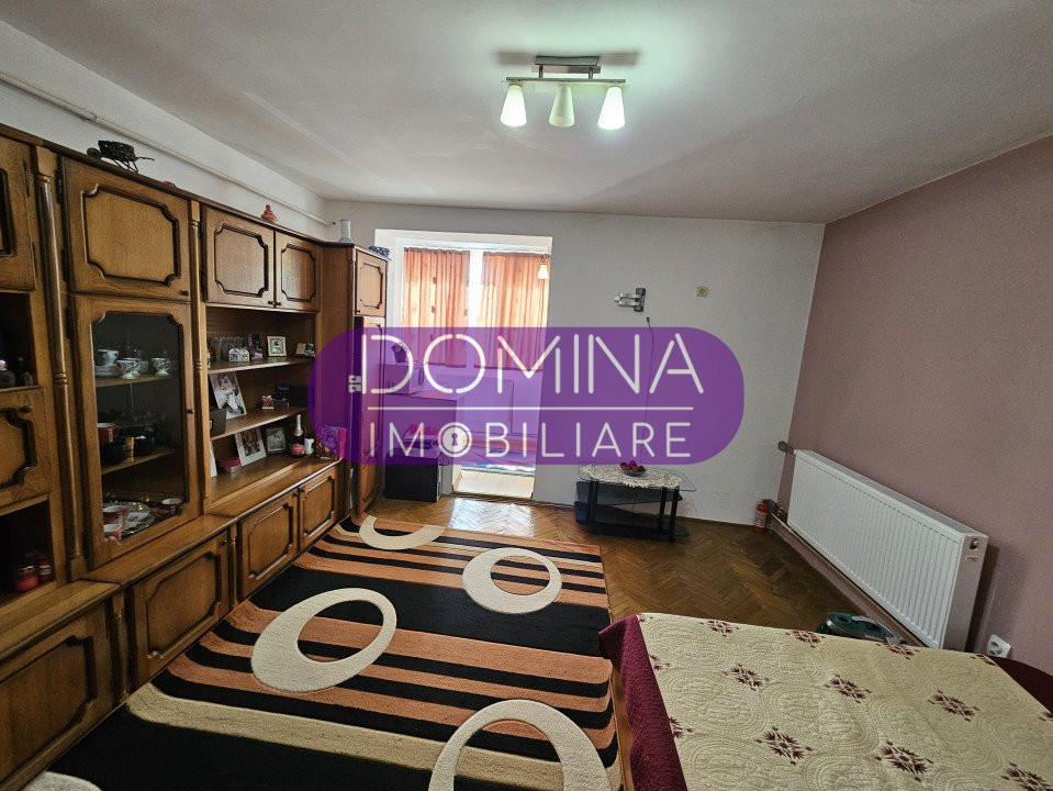 Vânzare garsonieră *etaj 1* strada Slt. Mihai Cristian Oancea - zonă centrală