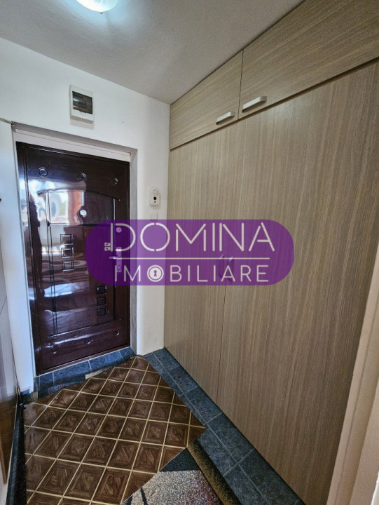 Vânzare garsonieră *etaj 1* strada Slt. Mihai Cristian Oancea - zonă centrală