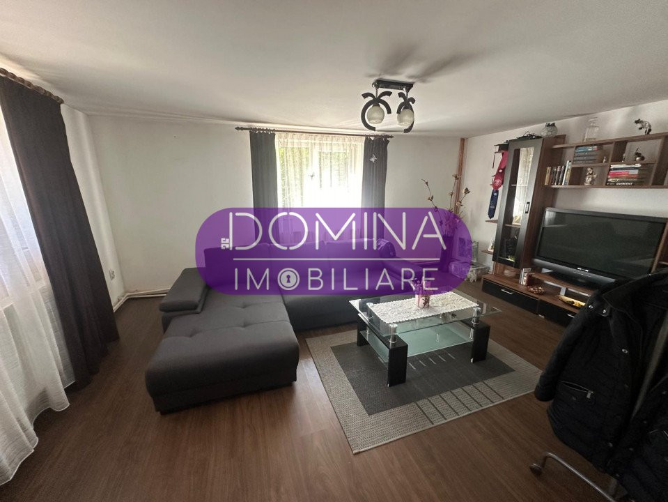 Vânzare casă P+1 situată în Târgu Jiu, strada Liliacului - Cartier Panduraș