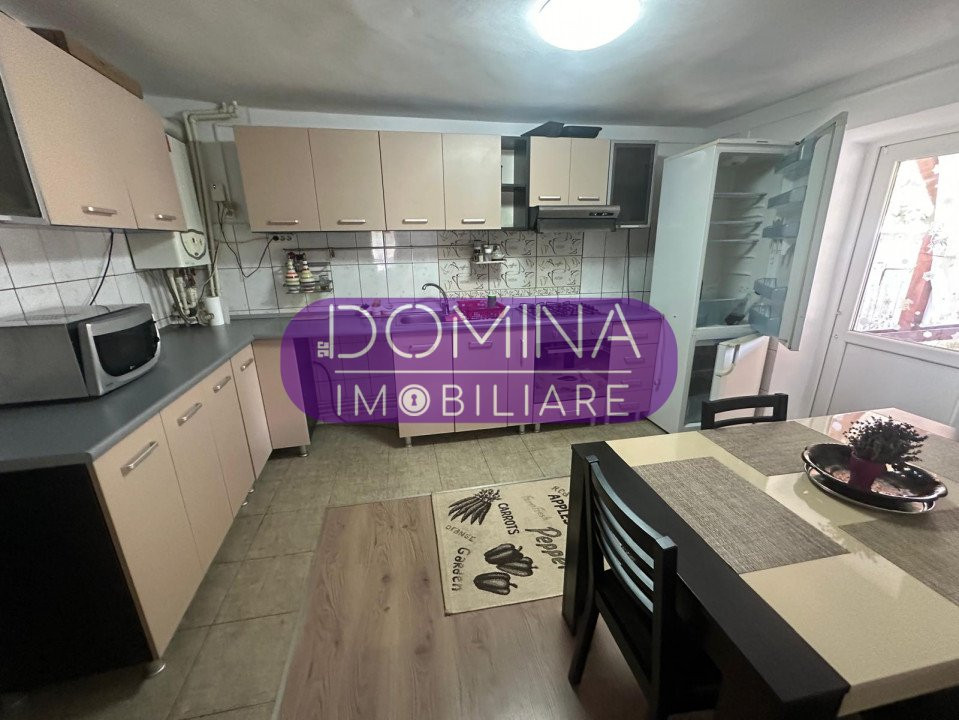 Vânzare casă P+1 situată în Târgu Jiu, strada Liliacului - Cartier Panduraș