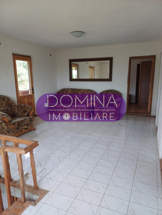 Vânzare casă P+1, situată în Oraș Tismana, sat Vânăta, strada Principală