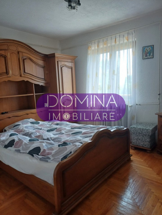 Vânzare casă P+1, situată în Oraș Tismana, sat Vânăta, strada Principală