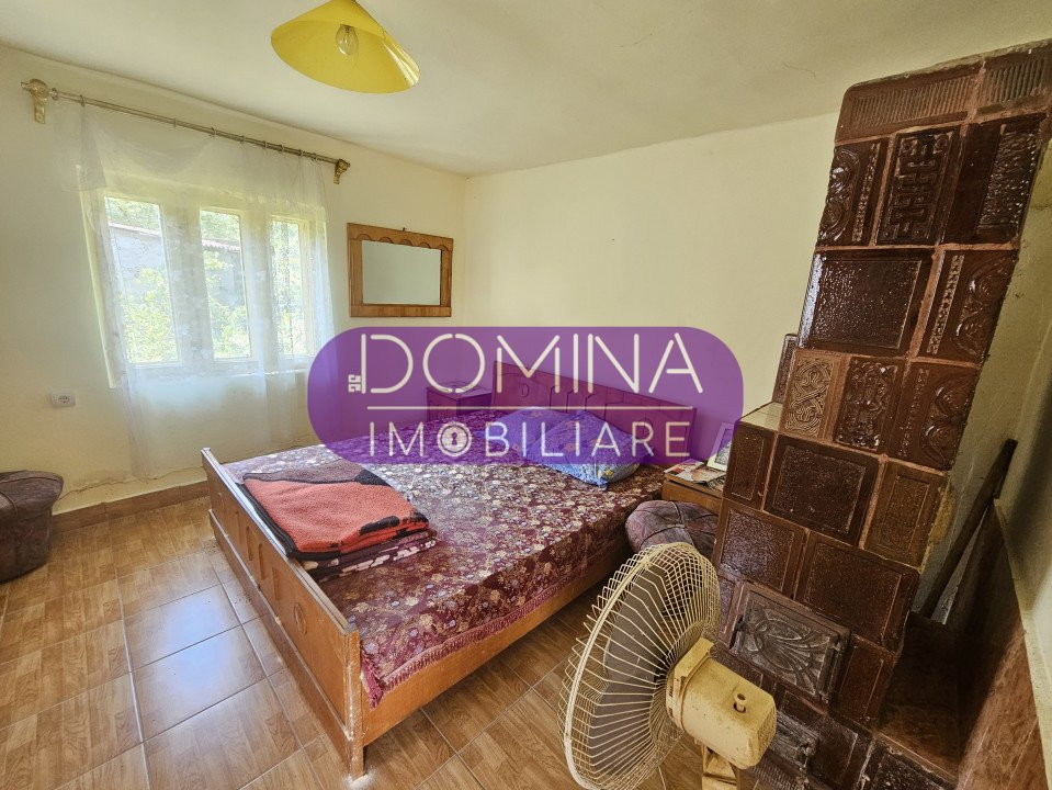 Vânzare proprietate situată în comuna Ciuperceni, sat Ciuperceni - la DN 67