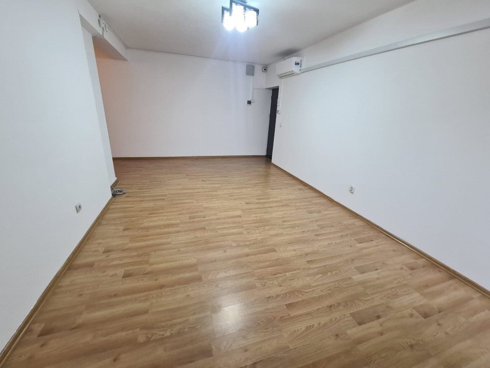 Închiriere spațiu comercial sau de birouri,  în Tg Jiu, str. 16 Februarie