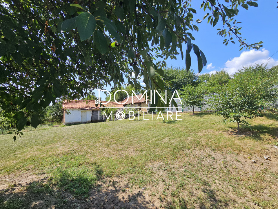 Vânzare teren intravilan, 1.202 mp, situat în comuna Runcu, sat Dobrița 