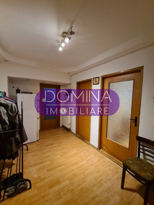 Vânzare garsonieră confort 1 situată în Târgu Jiu, Strada Garofiței