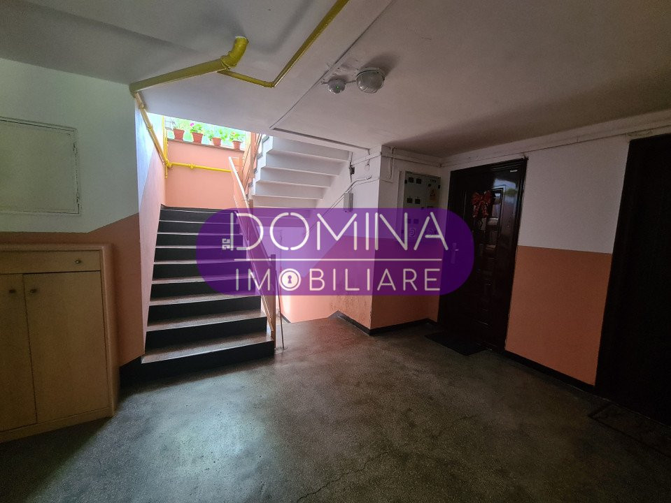 Vânzare garsonieră confort 1 situată în Târgu Jiu, Strada Garofiței