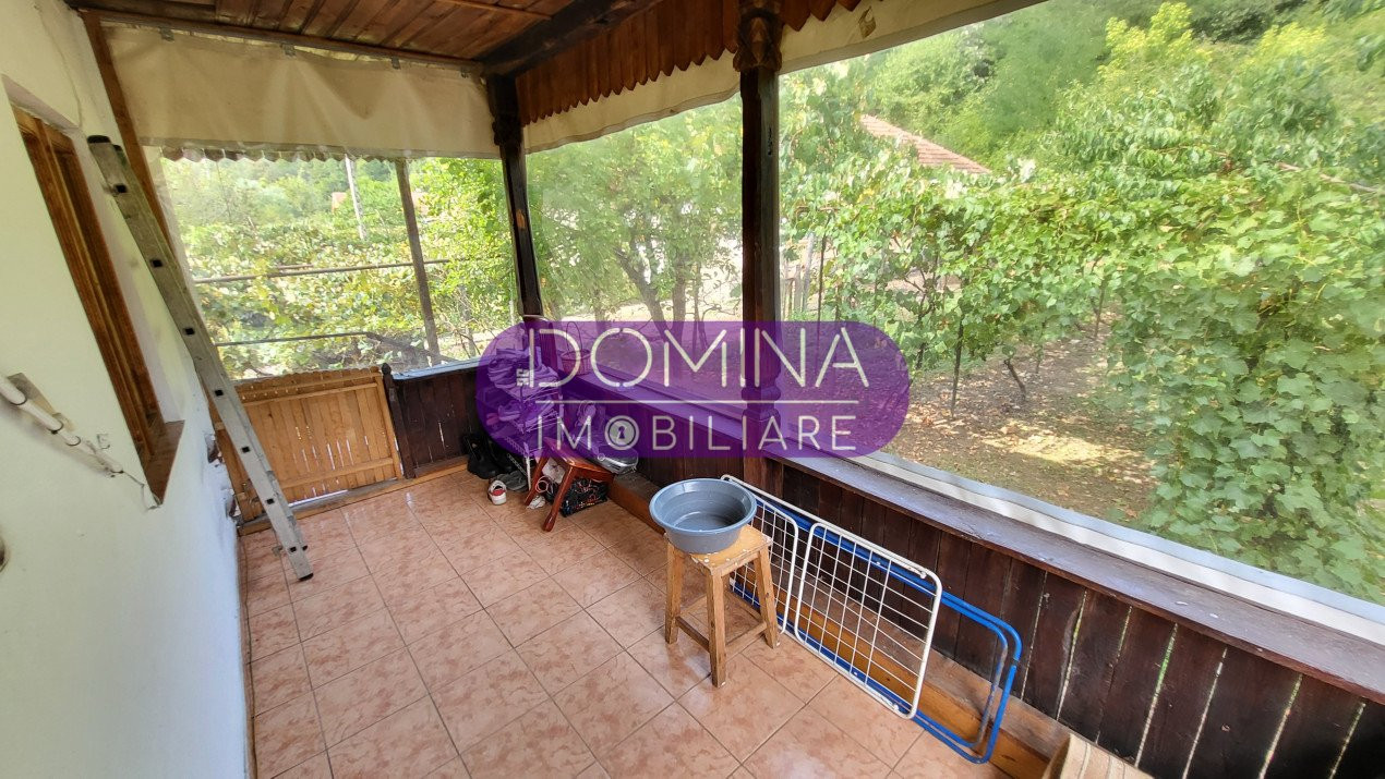 Vânzare casă în Tismana, la doar 1,8 km de Mănăstirea Tismana - zonă turistică