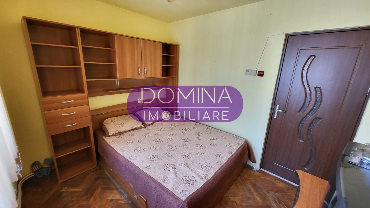 Vânzare apartament 2 camere, situat în Târgu Jiu, Aleea Plopilor - zona 9 Mai