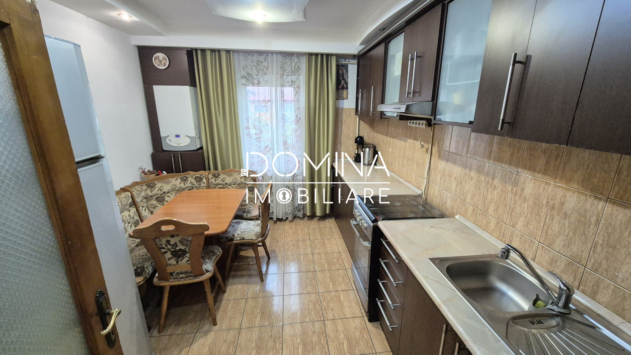 Vânzare apartament 3 camere - Bld. Constantin Brâncuși - zona Pieței Centrale 