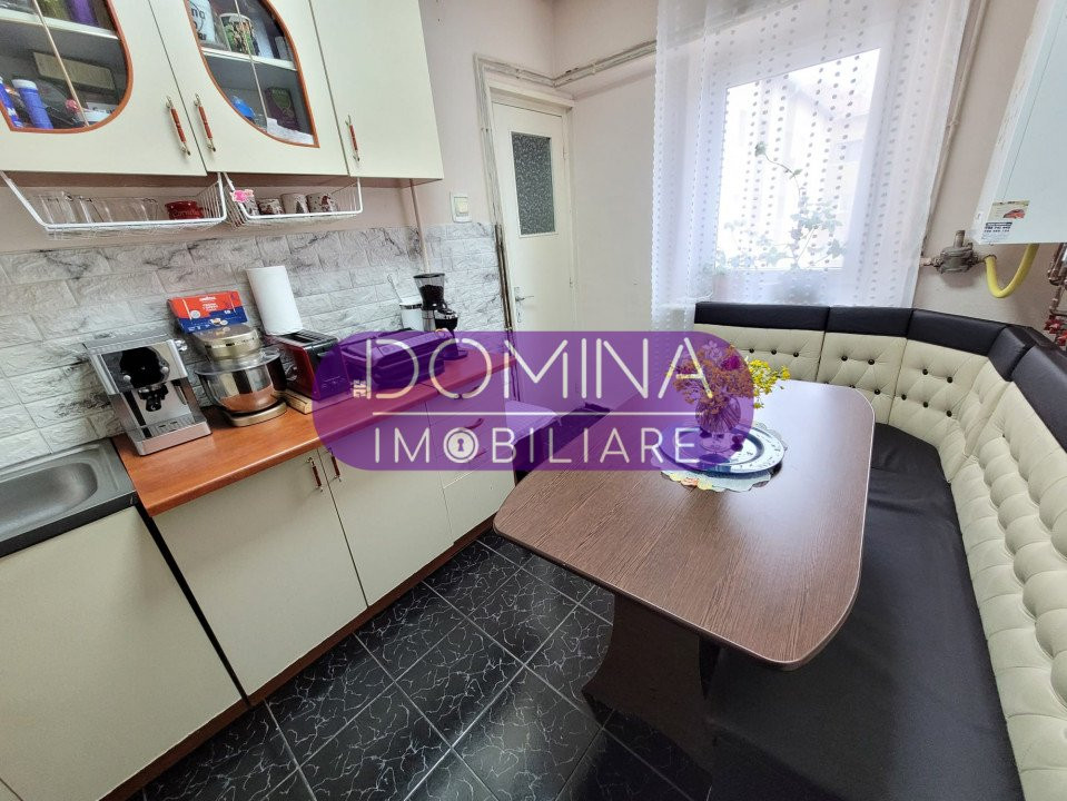 Vânzare apartament 2 camere situat în Tg-Jiu, Bld. Ec. Teodoroiu - ultracentral