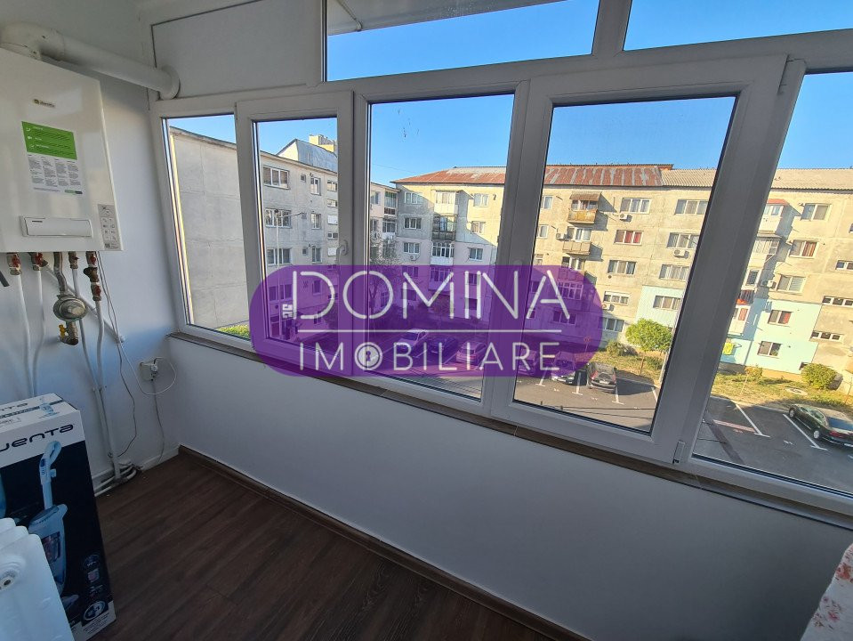 Vânzare apartament 2 camere, situat în Târgu Jiu, Aleea Plopilor - zona 9 Mai