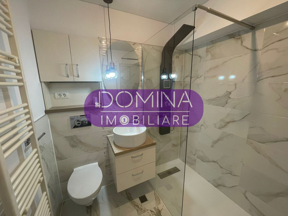 Închiriere apartament 3 camere transformat în 4 - vizavi de Piața Centrală