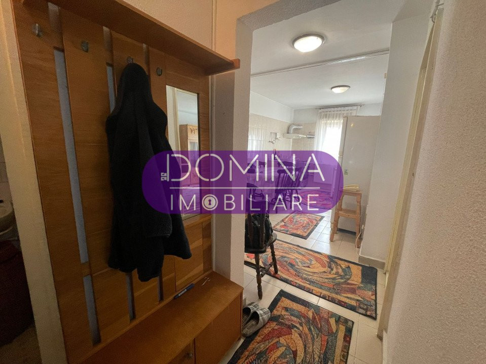 Vânzare apartament 3 camere *etaj 2* str. 1 Decembrie 1918 - zona Spiru Haret