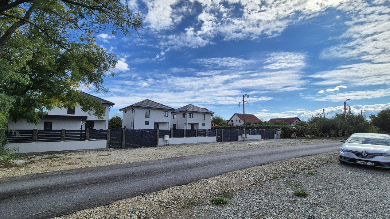 Vânzare vilă P+1 *nouă* - la cheie - Târgu Jiu - zona Dedeman