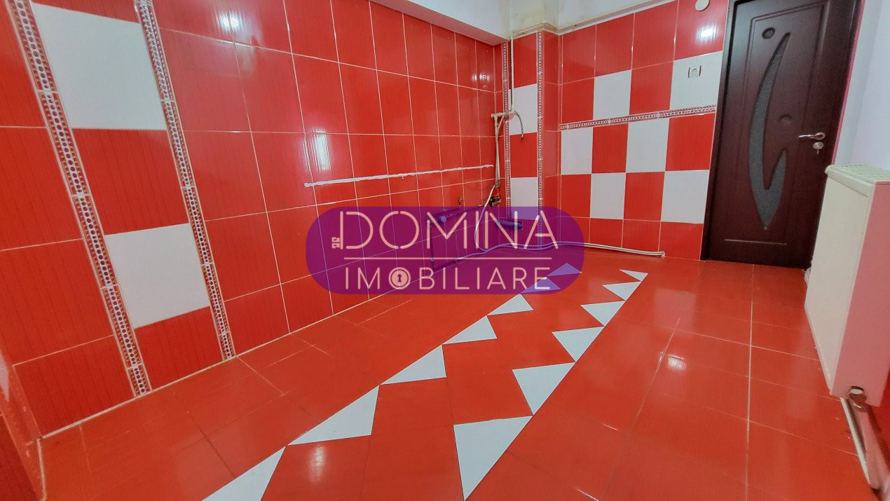 Vânzare apartament cu 3 camere, ULTRACENTRAL, 99 mp, strada Victoriei pietonal