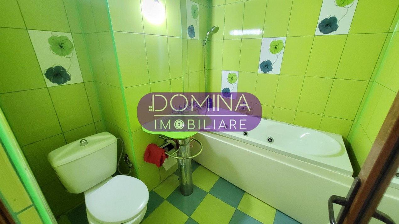 Vânzare apartament cu 3 camere, ULTRACENTRAL, 99 mp, strada Victoriei pietonal