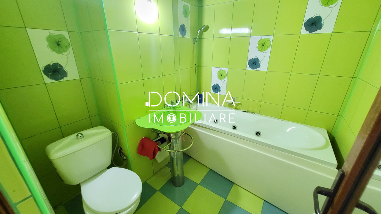 Vânzare apartament cu 3 camere, ULTRACENTRAL, 99 mp, strada Victoriei pietonal