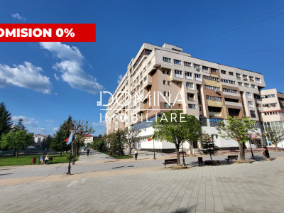 Vânzare apartament cu 3 camere, ULTRACENTRAL, 99 mp, strada Victoriei pietonal