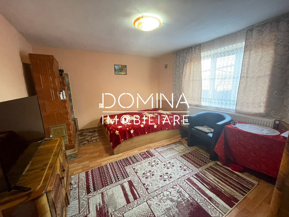 Vânzare casă P+M - la strada principală - Drăguțești