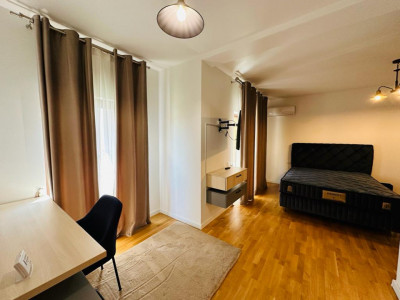 Închiriere garsonieră - strada Revoluţiei (zona Victoriei-Lidl)