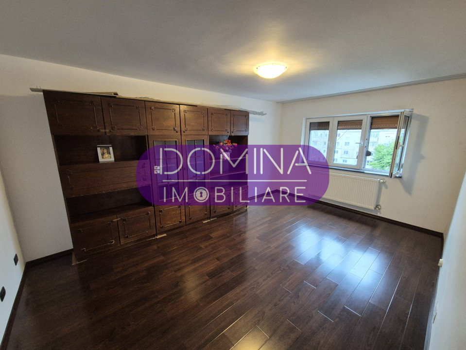 Vânzare apartament 3 camere, decomandat, 67 mp, în Rovinari, str. Termocentralei