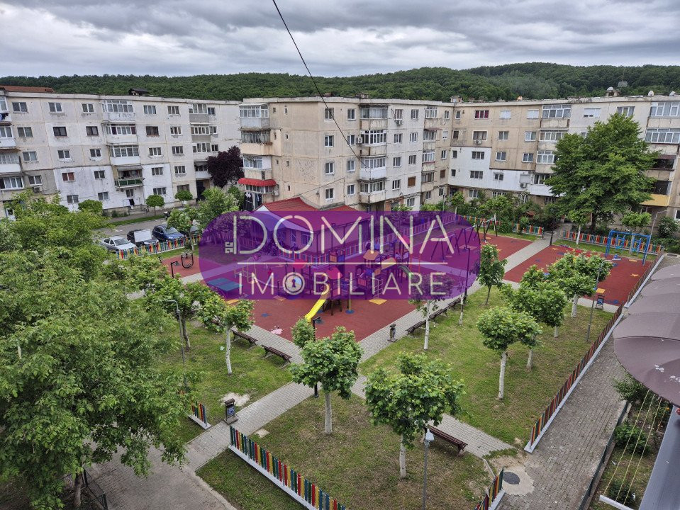Vânzare apartament 3 camere, decomandat, 67 mp, în Rovinari, str. Termocentralei