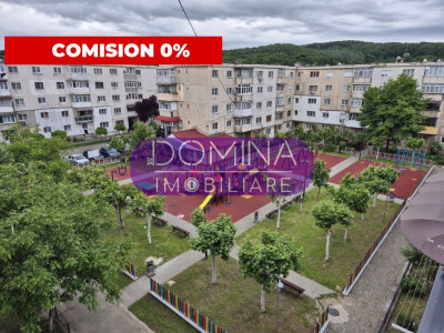 Vânzare apartament 3 camere, decomandat, 67 mp, în Rovinari, str. Termocentralei