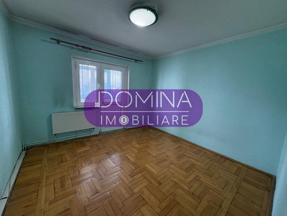 Vânzare apartament 3 camere situat în Târgu Jiu, zonă centrală, str. Revoluției