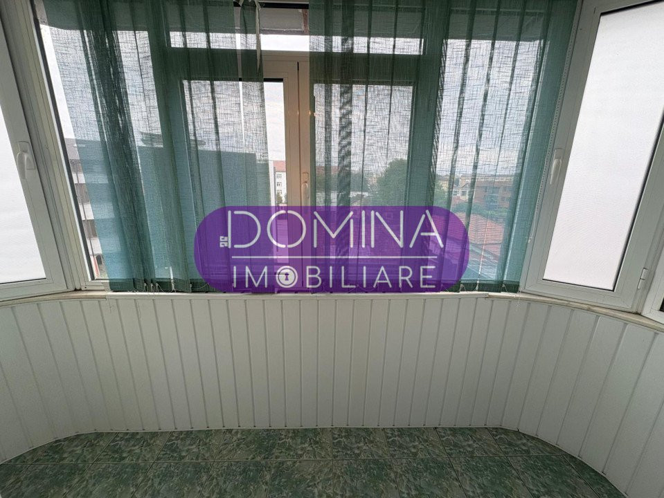 Vânzare apartament 3 camere situat în Târgu Jiu, zonă centrală, str. Revoluției