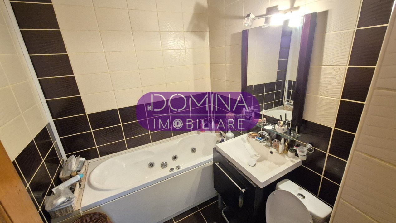 Închiriere apartament 3 camere situat în zonă centrală, strada Victoriei 