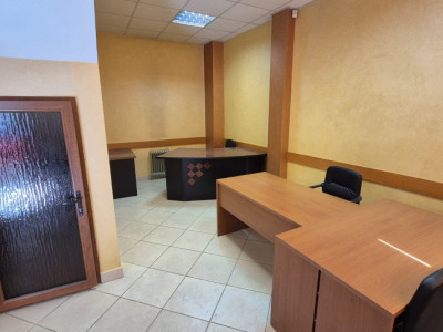 Spațiu comercial de vânzare ULTRACENTRAL – zona Hotel Gorj