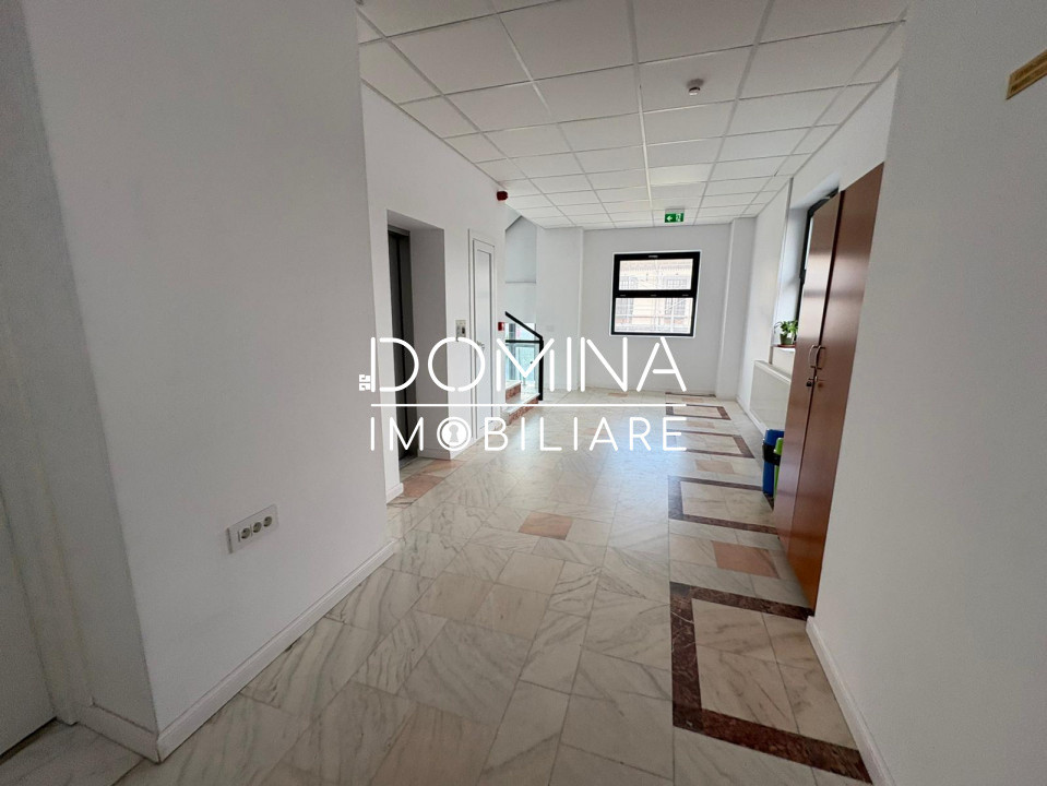 Închiriere spațiu birou *236 mp - ultracentral * - trafic intens