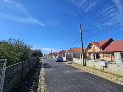 Vânzare teren *intravilan 308 mp cu utilități* - Sat Ceauru, Comuna Bălești