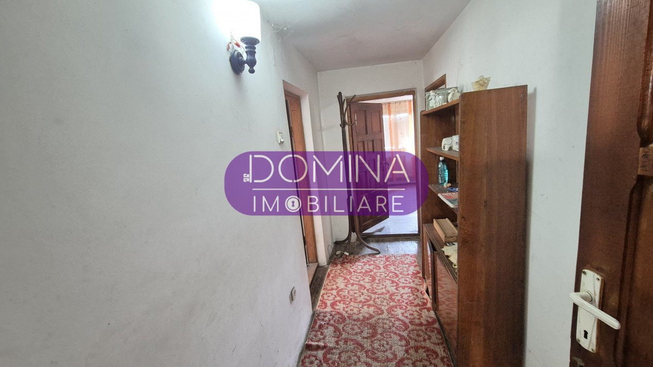 Vânzare casă cu teren generos, situată la DN E79 – Peșteana Jiu, Bâlteni
