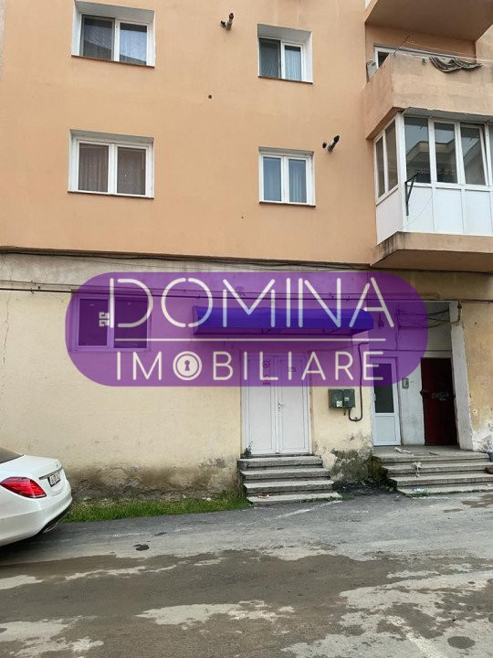 Vânzare *garsonieră confort 1 parter* strada Castanilor - zona Diana