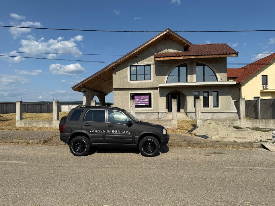 Vânzare casă construcție nouă P+M, situată în Târgu Jiu, cartier Drăgoieni