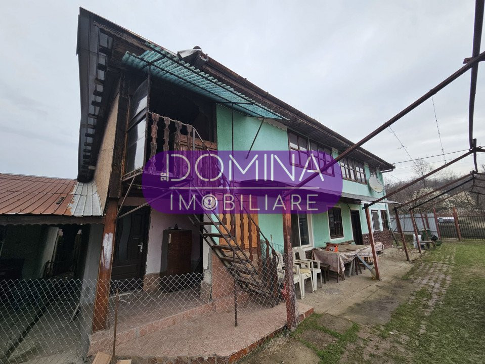 Vânzare casă P+1 situată în comuna Ciuperceni, sat Strâmba-Vulcan