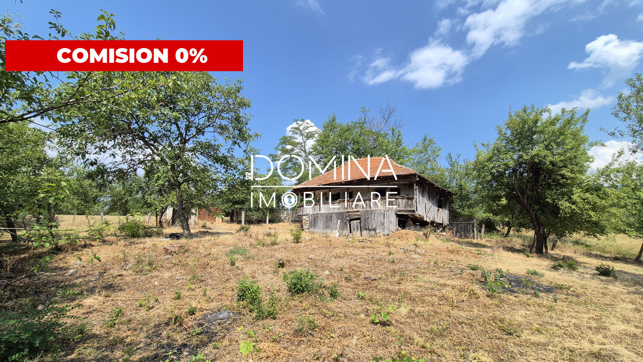 Vânzare casă bătrânească și teren în apropiere de complex turistic – Mușetești