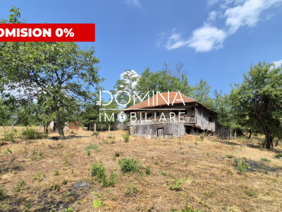 Vânzare casă bătrânească și teren în apropiere de complex turistic – Mușetești