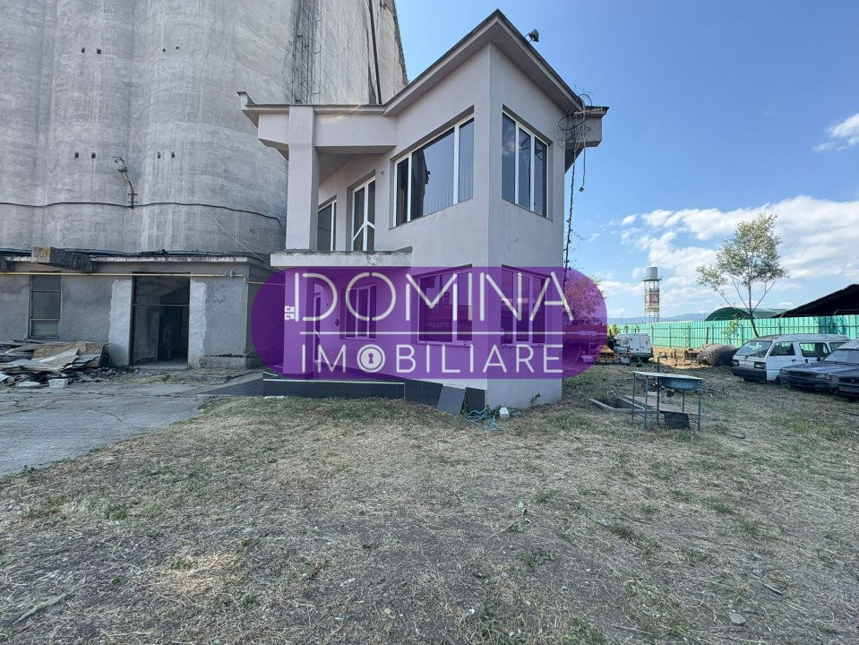Vânzare proprietate industrială - Târgu Jiu - *teren + hală + birouri*