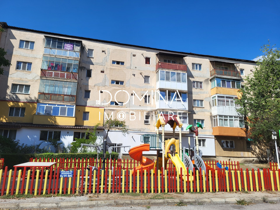 Apartament cu 2 camere, mobilat și utilat, strada Lt. Col. Dumitru Petrescu
