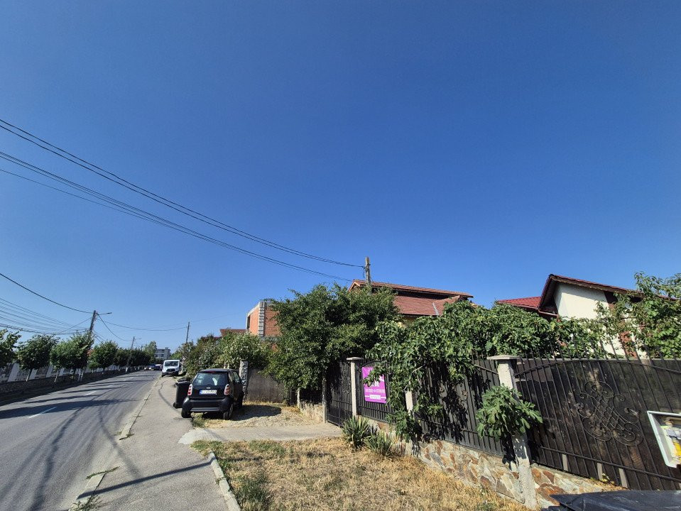 Vânzare casă D+ P+M, strada Narciselor cu posibilități multiple de utilizare